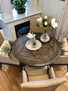 Round dining room Table - Interior Decorator Near Me