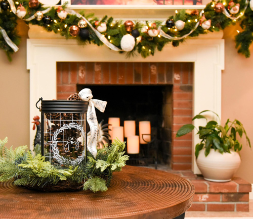 All of the Christmas Decorating Tips You Need - Details Interiors